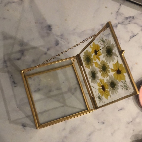 Glass Box - Picture 2 of 2